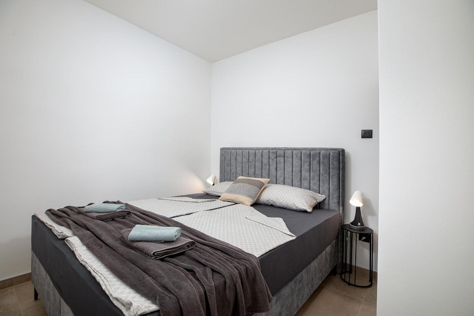 Apartmani Magdalena Pula Bagian luar foto